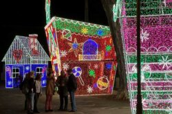 La Laguna ontsteekt kerstverlichting met Ana Guerra